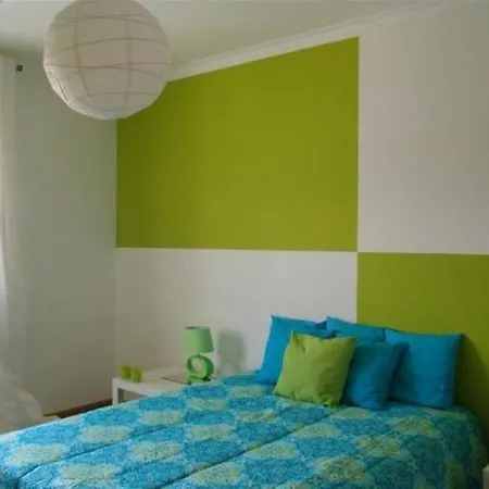 Sleeps 6 Pool Holiday home